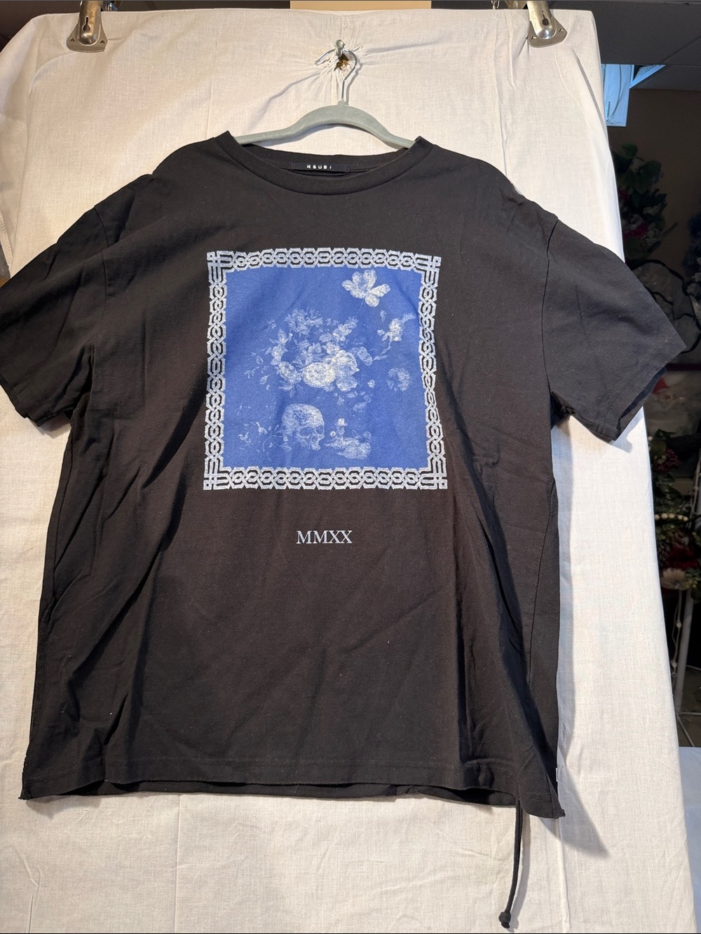 Ksubi MMXX Floral Skull Print Men’s T-Shirt - Black/Blue large shirt